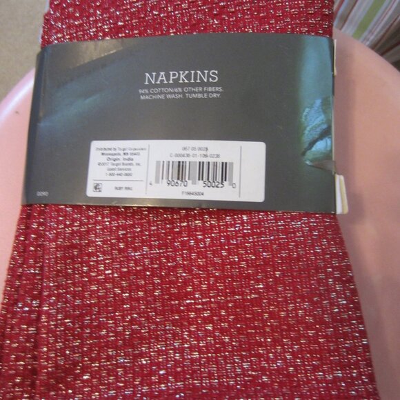 NWT/Holiday Ruby Red Napkins w/Silver ~ BRAND NEW! - Picture 2 of 2